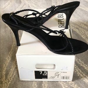 High heel Black strappy sandals